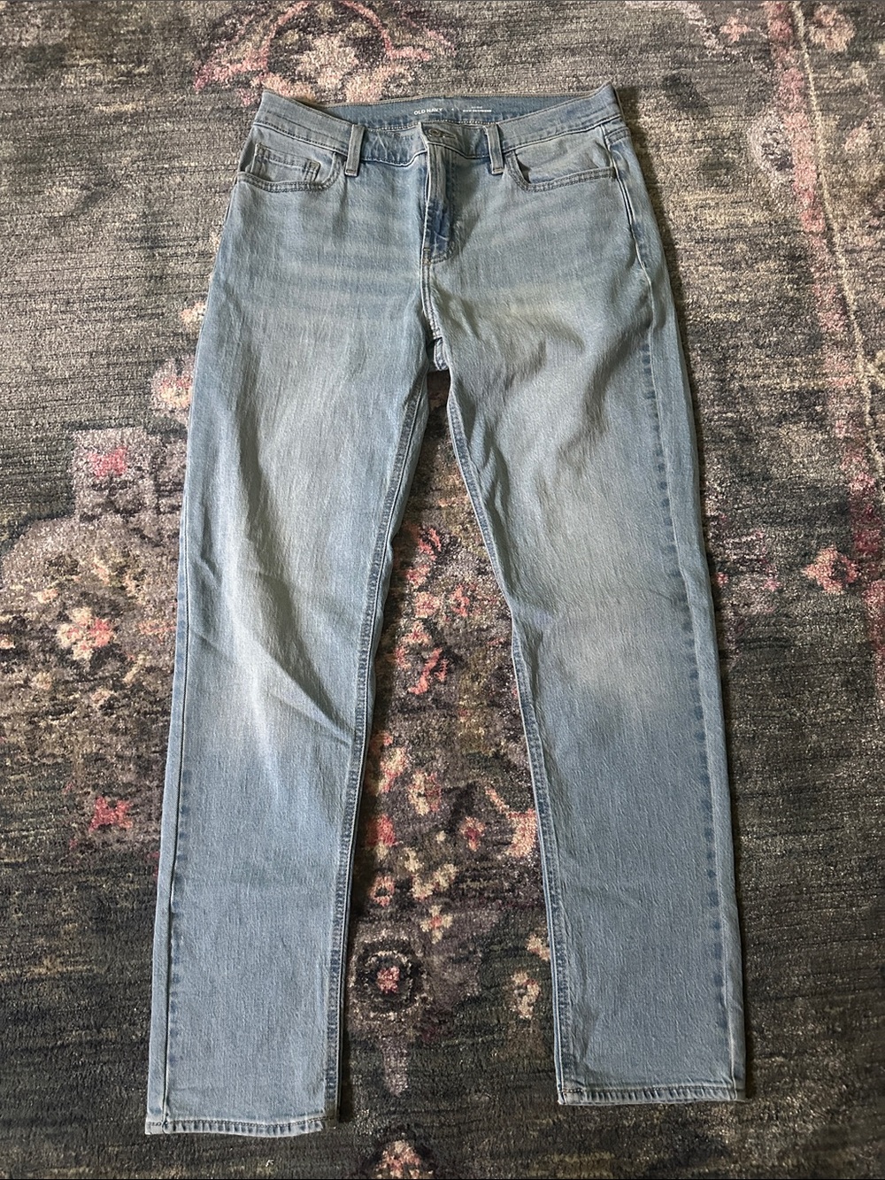 Old Navy Mid Rise Wow Boyfriend Light Blue Straight-Leg Jeans - Like New Size 4